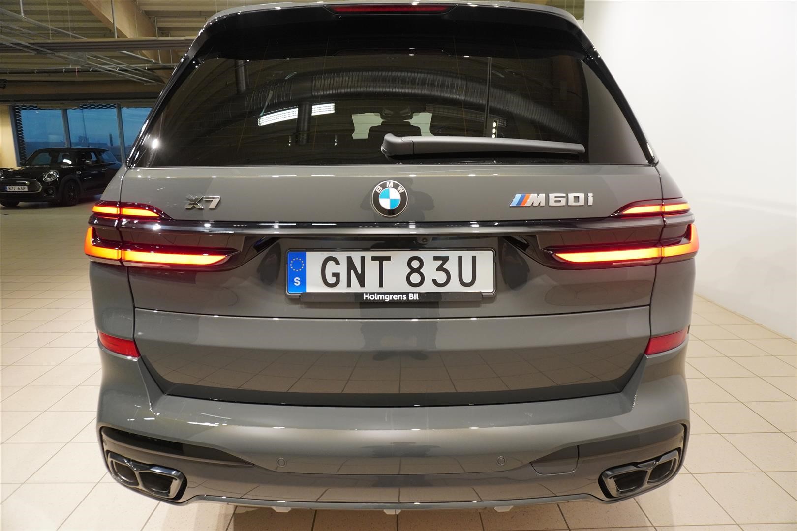 M60i xDrive Exclusive Comfort Bw Drag_27